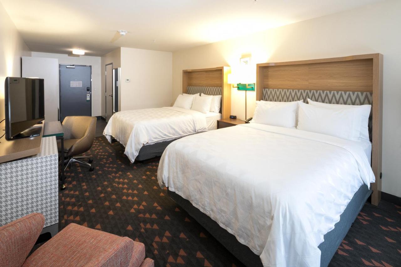 Holiday Inn & Suites Detroit - Troy By Ihg Exterior foto
